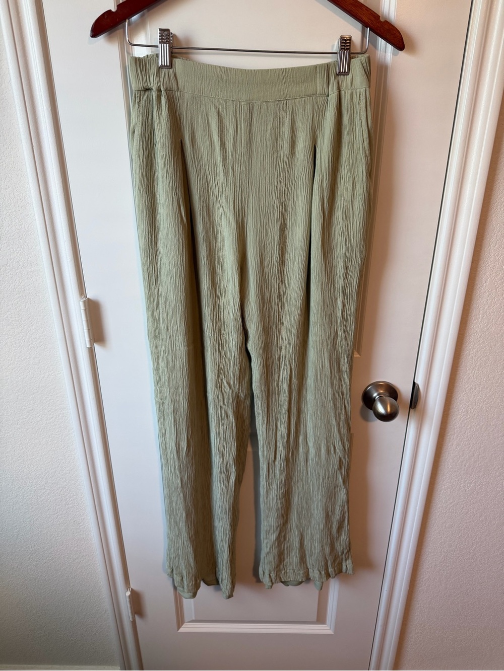 ⚡️The Normal Brand Light Sage Crinkle Pants